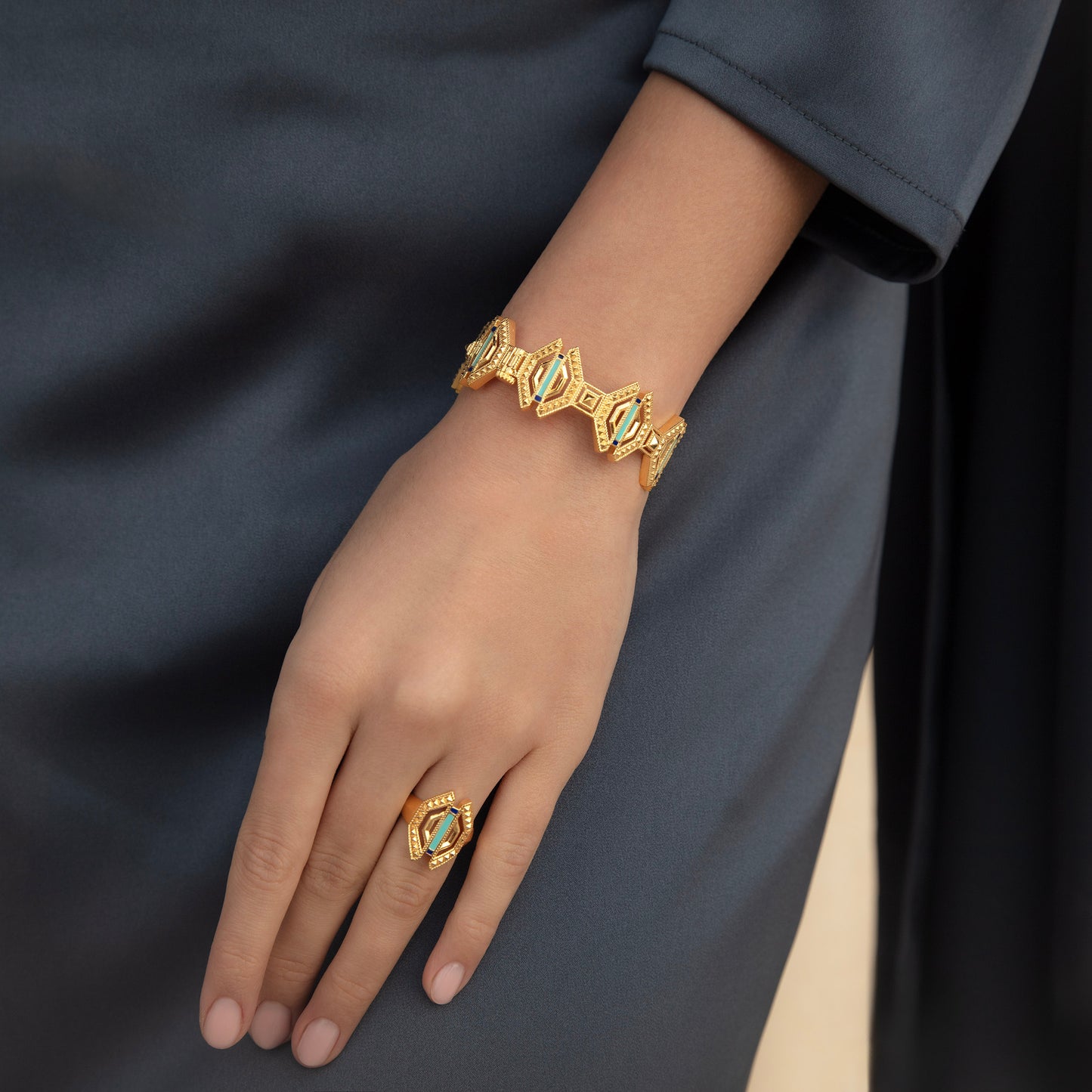 Bayn Bangle