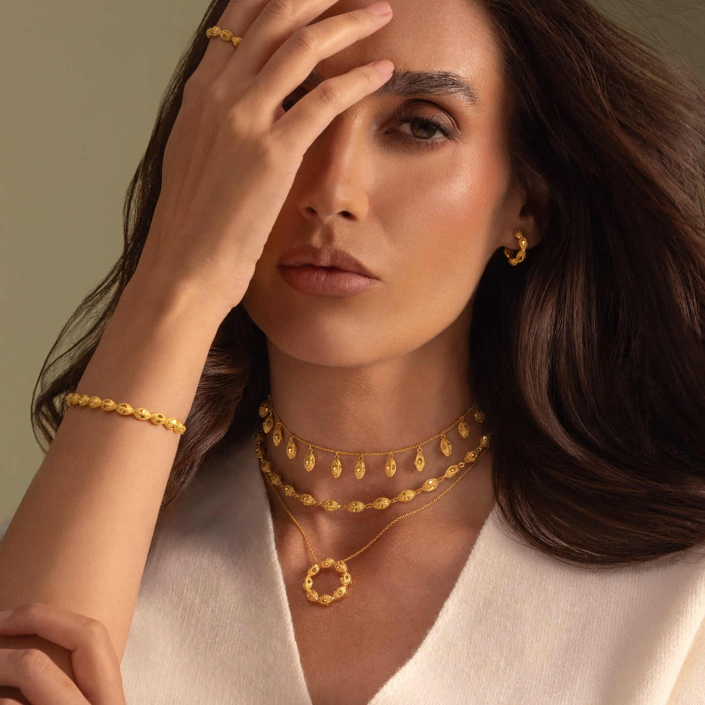 Al Baydana Suspended Choker